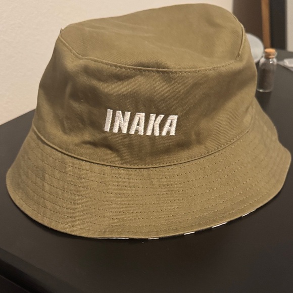 Inaka Olive Bucket Hat reversible zebra print.  Unisex and like new. Used once! - Picture 1 of 4